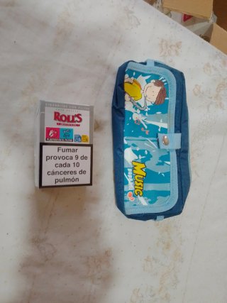 Estuche infantil con dibujo de niño