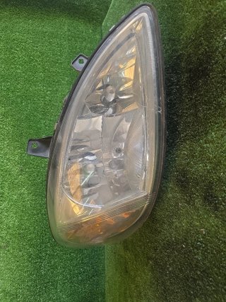 Faro derecho Mercedes Benz Vito o viano 24670400R