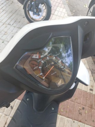 Moto Scooter Honda Vision 110