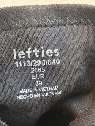 Botines negros de tacón