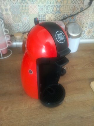 Cafetera Dolce Gusto Roja