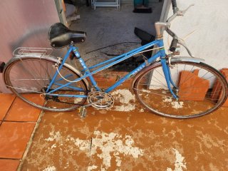 Bicicleta Orbea azul antigua