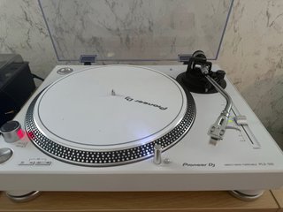 Pareja de tocadiscos Pioneer PLX-500 blancos