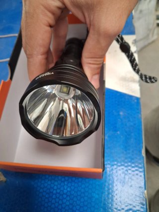 Linterna LED YEMAD 98 PRO