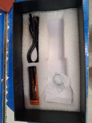 Linterna LED YEMAD 98 PRO