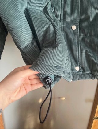 Abrigo acolchado pana Hollister verde