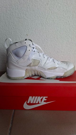 Nike Jordan Two Trey Talla 44 Azul y Blanco