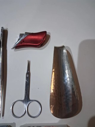 Set de herramientas de costura y grapas