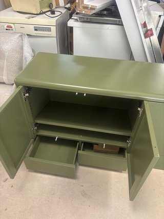 Aparador moderno verde