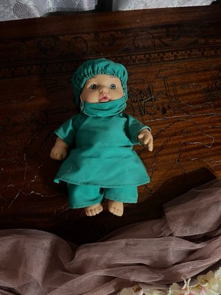 Muñeco tipo Nenuco Mini Doctora/Enfermera