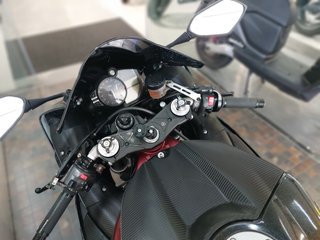 YAMAHA YZF R1 CROSSPLANE - 2009