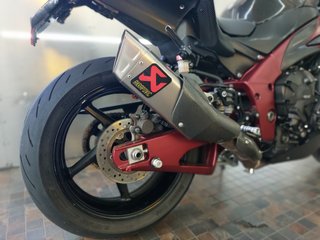 YAMAHA YZF R1 CROSSPLANE - 2009