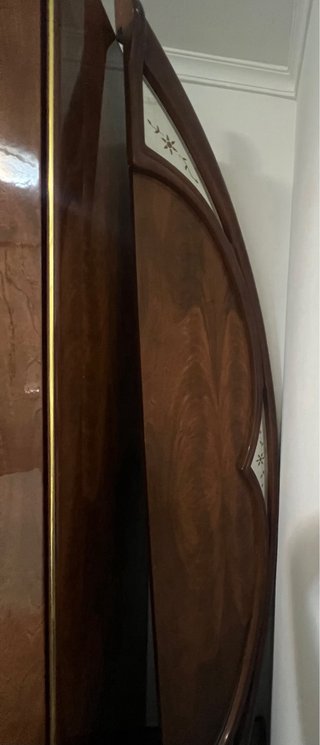 Estructura de cama madera y metal