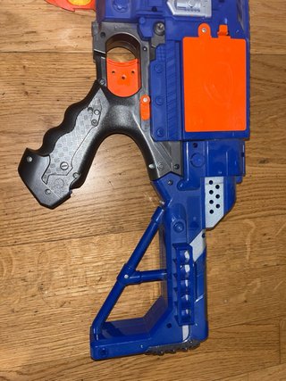 Pistola Nerf Azul y Naranja
