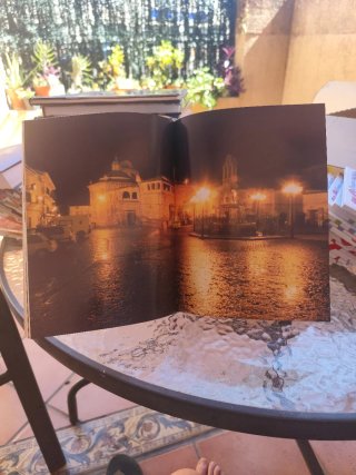 Libro con ilustraciones sobre la Siberia Extremeña