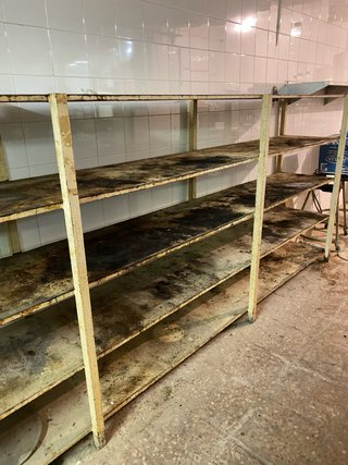 Estantería de hierro soldada 4 metros