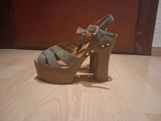 Sandalias de tacón con plataforma