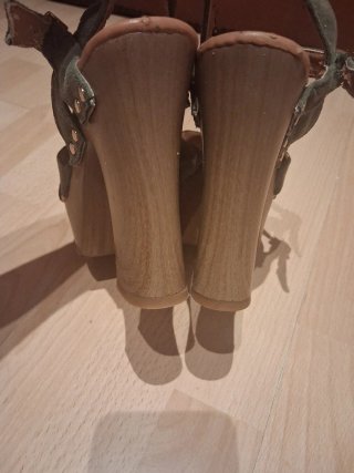Sandalias de tacón con plataforma