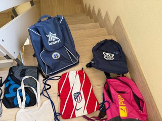 Lote de Mochilas Escolares y Bolsas