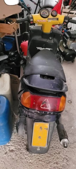 Malaguti F10 Scooter Negro/Gris