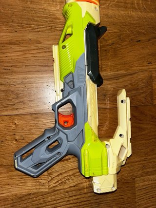 Pistola Nerf