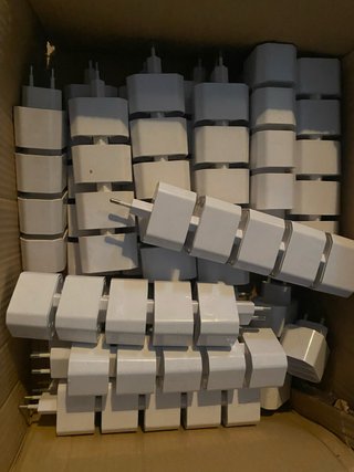 Echufes Portátiles Blancos