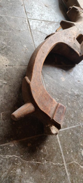 Yugo de mulas antiguo