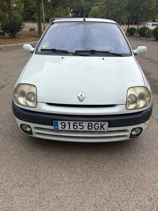 Renault Clio 2002
