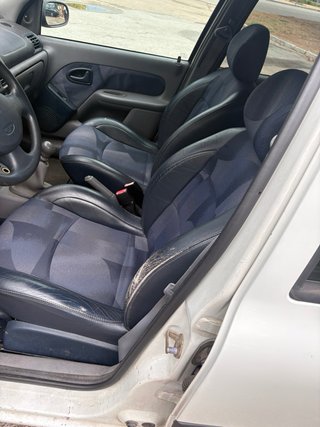 Renault Clio 2002