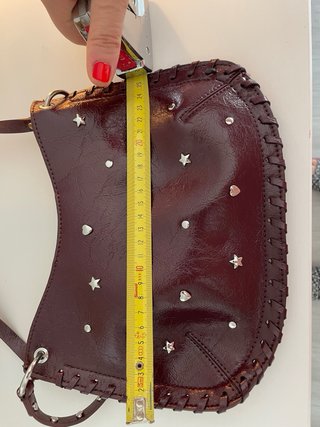 Bolso Parfois burdeos tachuelas