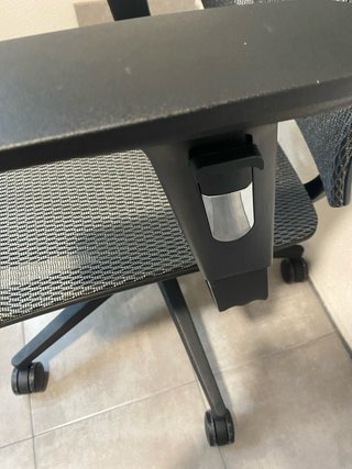 Silla de oficina ergonómica negra