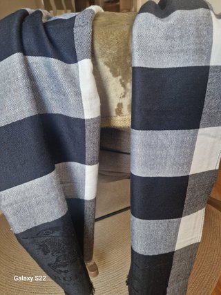 Bufanda Burberry Cuadros Blanco y Negro