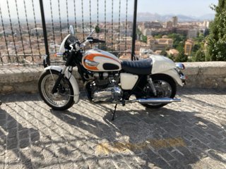 Triumph Bonneville T100 (Carburación)