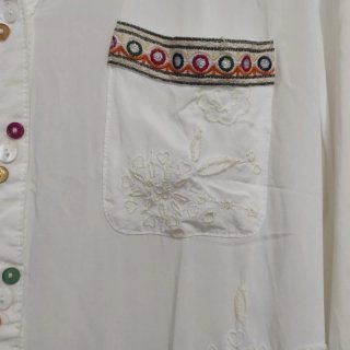 Camicia Desigual Donna bianca con ricami