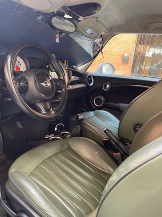 MINI Cooper 2011