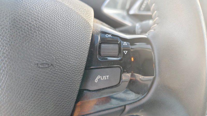 Peugeot 308 2016, foto 11