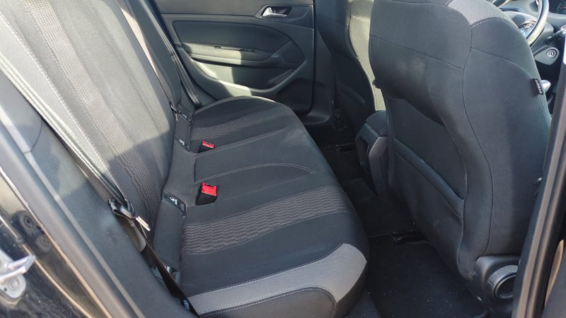 Peugeot 308 2016, foto 13
