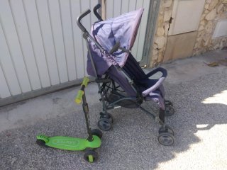 carrito de paseo y patinete infantil