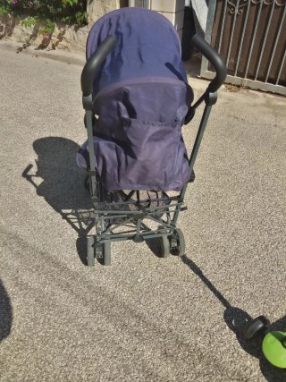 carrito de paseo y patinete infantil