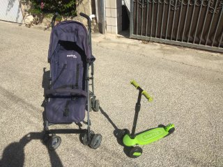 carrito de paseo y patinete infantil