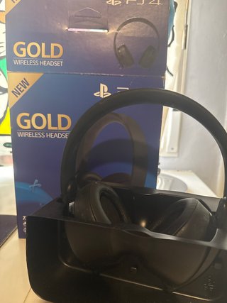 Auriculares Inalámbricos Gold PS4