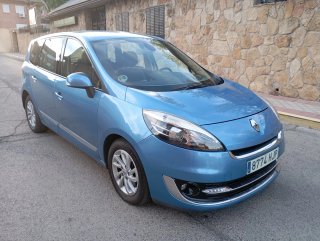 Renault Grand Scenic 2012