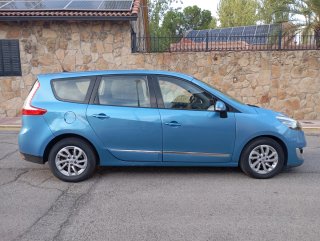 Renault Grand Scenic 2012