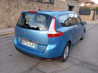 Renault Grand Scenic 2012