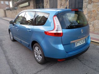 Renault Grand Scenic 2012