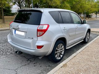 Toyota RAV4 2.2 D-CAT