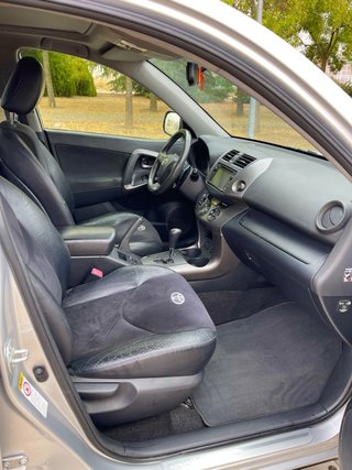Toyota RAV4 2.2 D-CAT