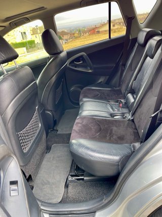 Toyota RAV4 2.2 D-CAT