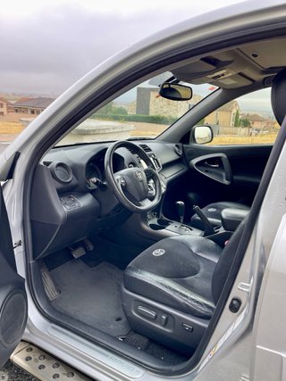 Toyota RAV4 2.2 D-CAT
