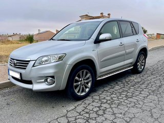 Toyota RAV4 2.2 D-CAT